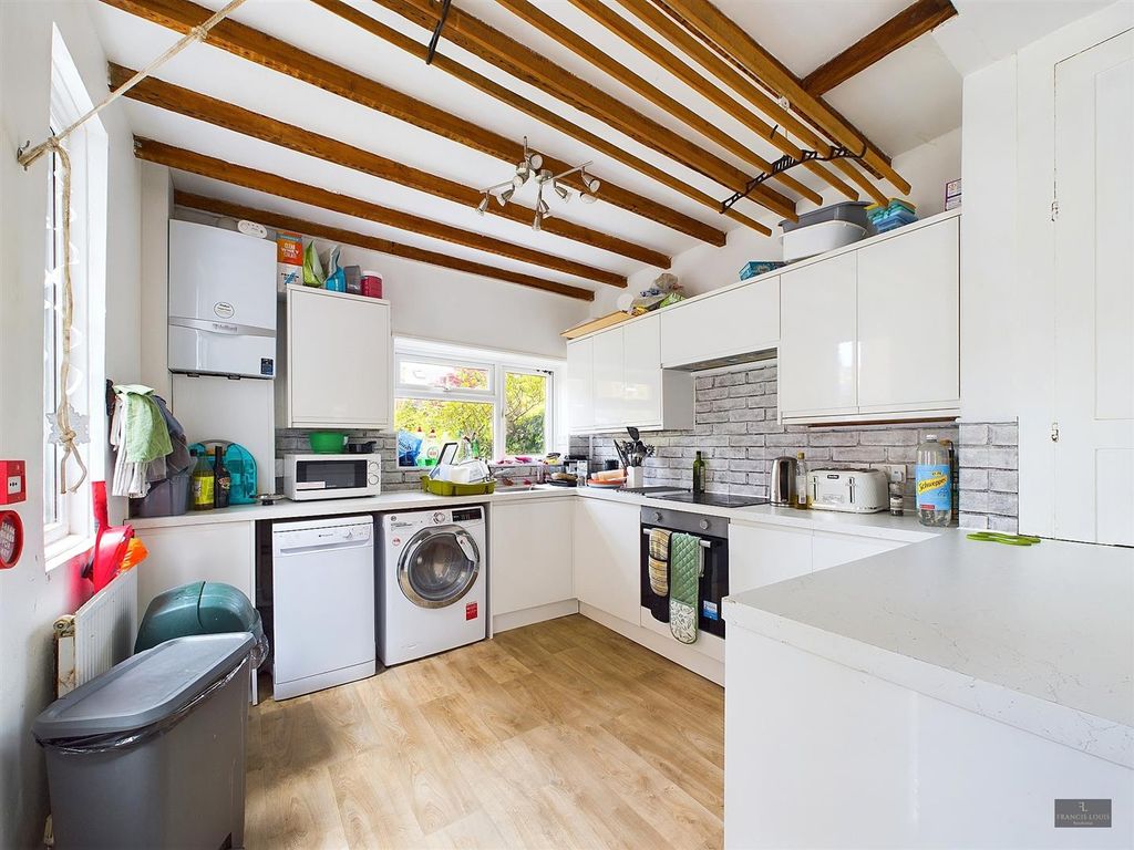 Property photo 1 of 17 Cam02887G0-Pr0177-Still007.Jpg