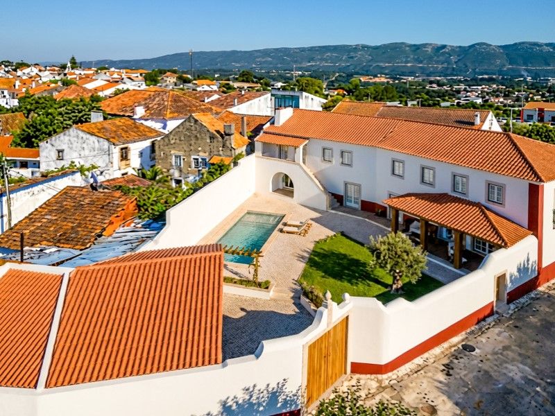 Property photo 3 of 43