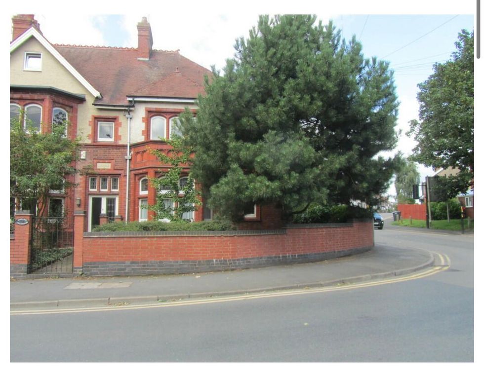 Property photo 2 of 13