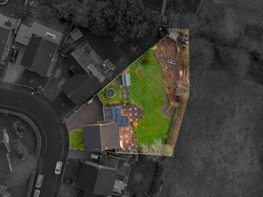 Property photo 3 of 46