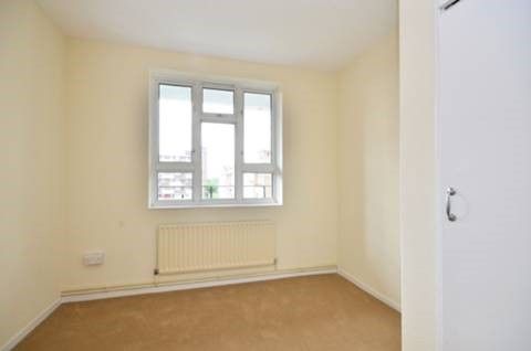 Property photo 3 of 9 Bedroom D