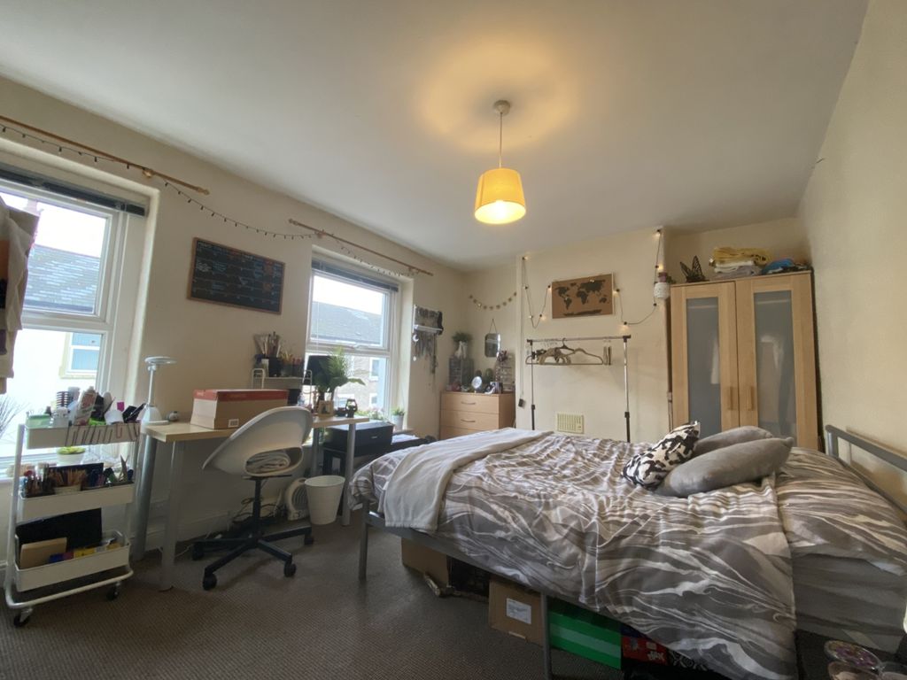 Property photo 1 of 5 15 Rhymney Jan21 (5)