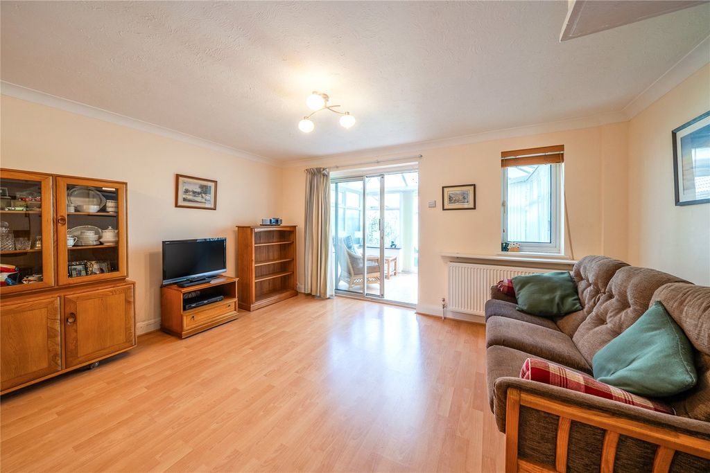 Property photo 2 of 18 Picture No. 08