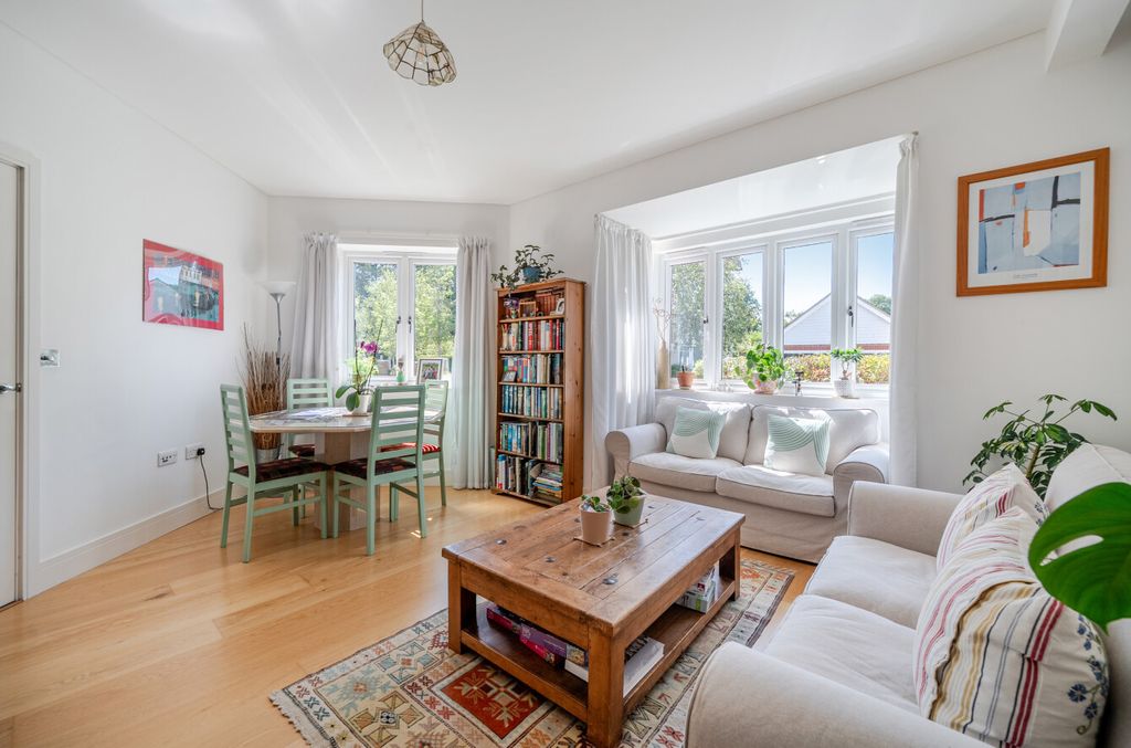 Property photo 3 of 15 1503738-14-19Ff65...