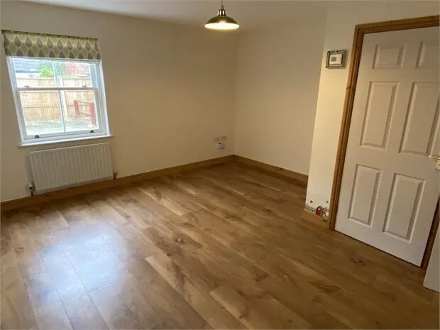 Property photo 2 of 7 Picture 2