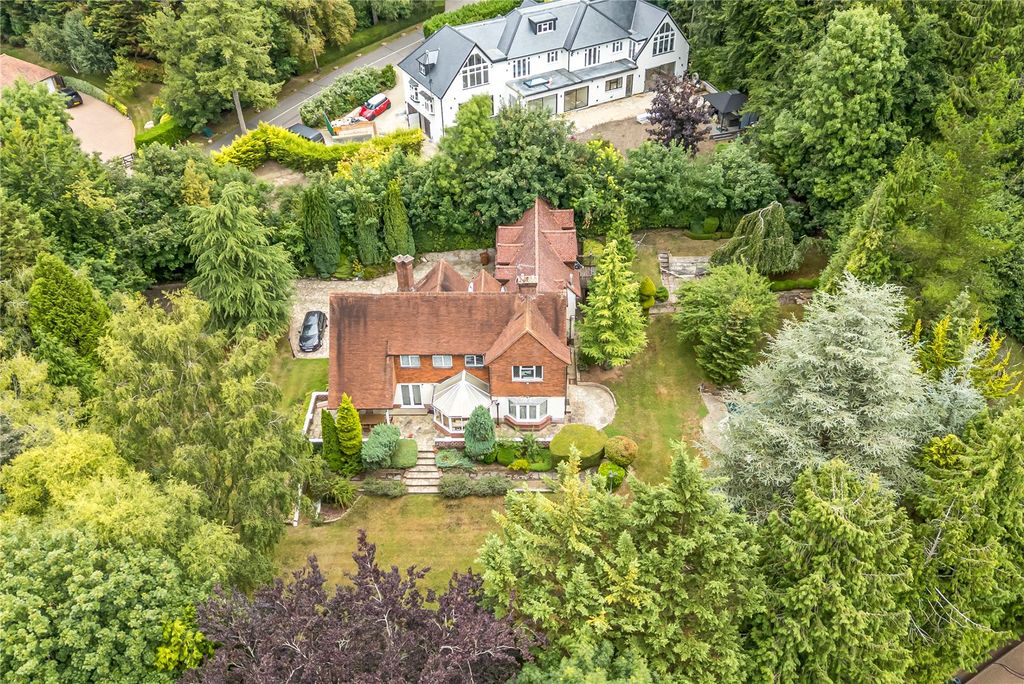 Property photo 2 of 34 Picture No. 71