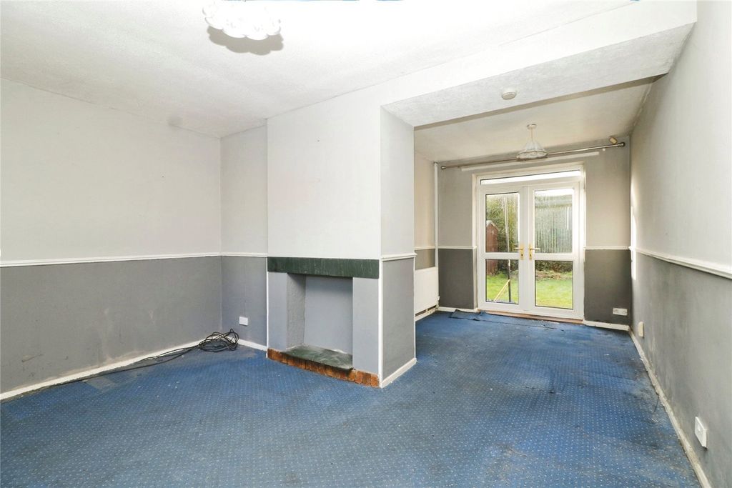 Property photo 2 of 9 Lounge/Dining Room
