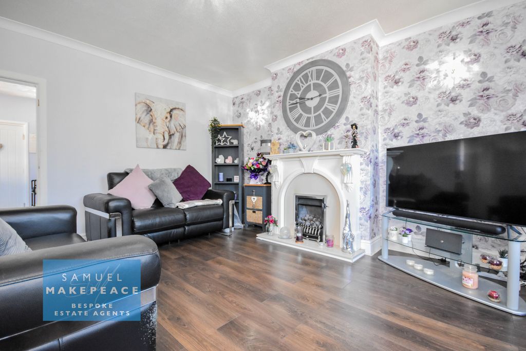 Property photo 2 of 18 Gallery