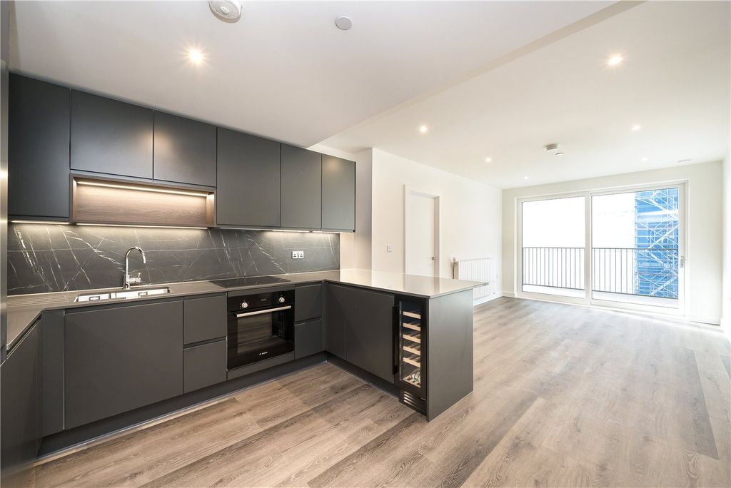 Property photo 2 of 10 Picture No. 06