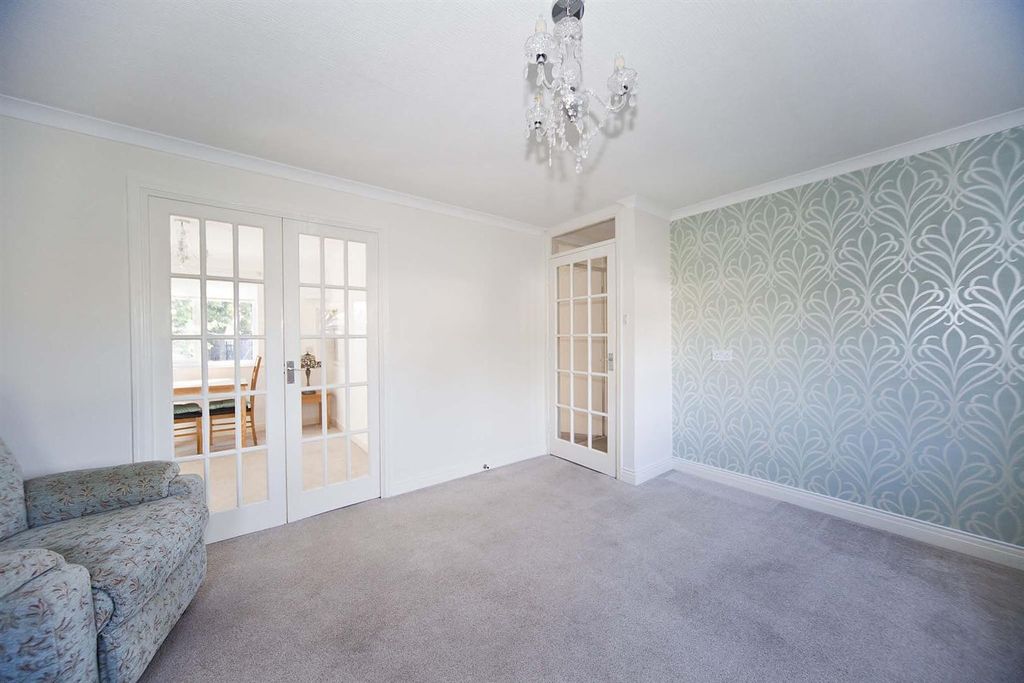 Property photo 3 of 15