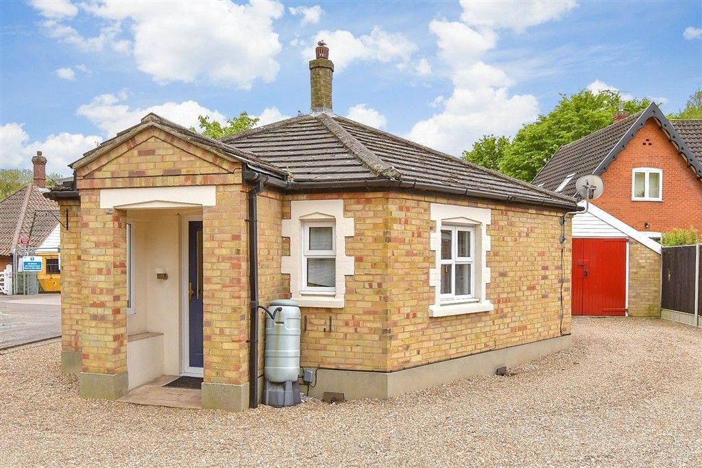 Property photo 1 of 8 External (Web)