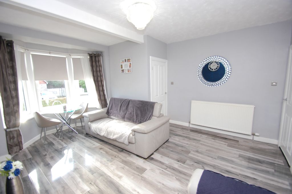 Property photo 3 of 23 4547573