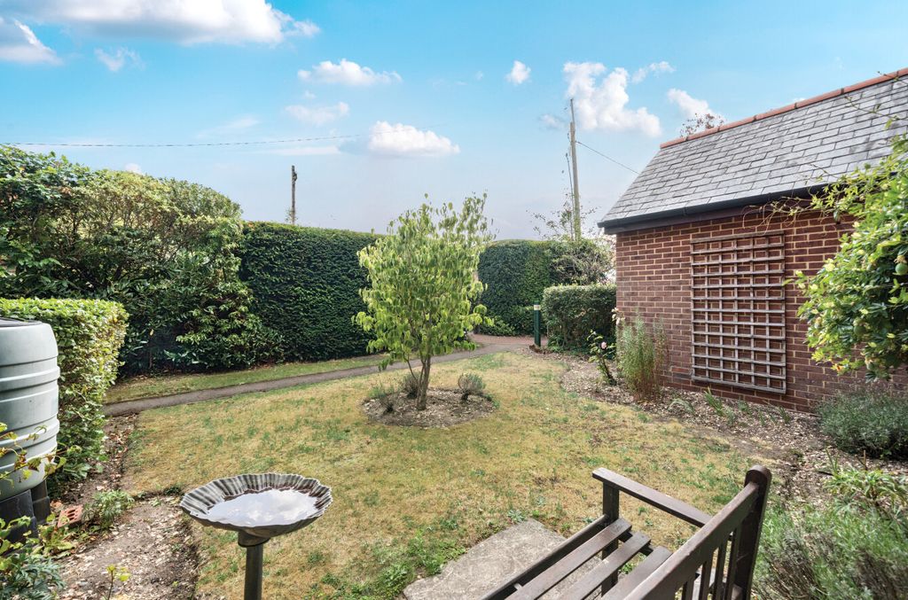 Property photo 2 of 14 1333497-3-688A538...