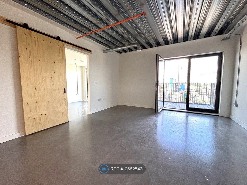 Property photo 2 of 9