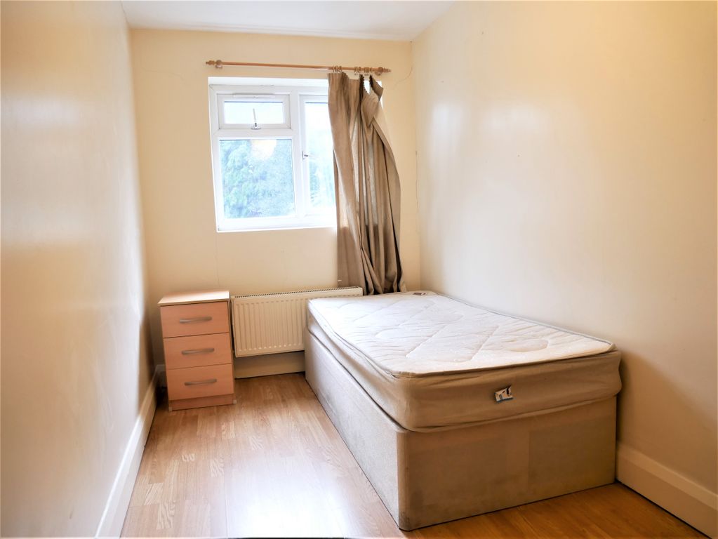 Property photo 1 of 2