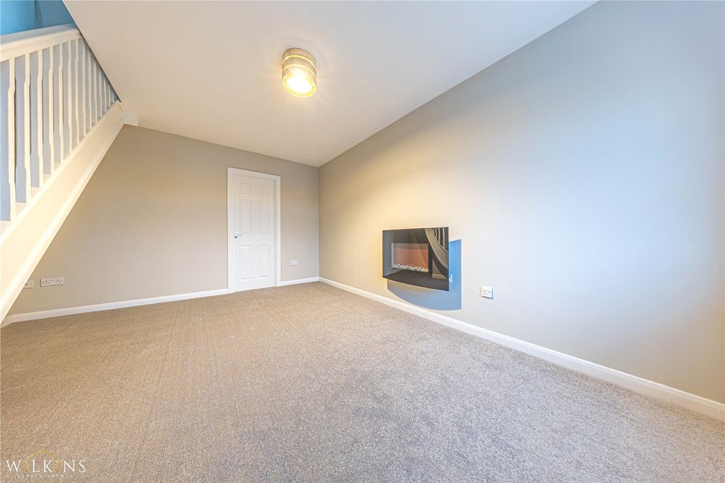 Property photo 2 of 18 Picture No. 01