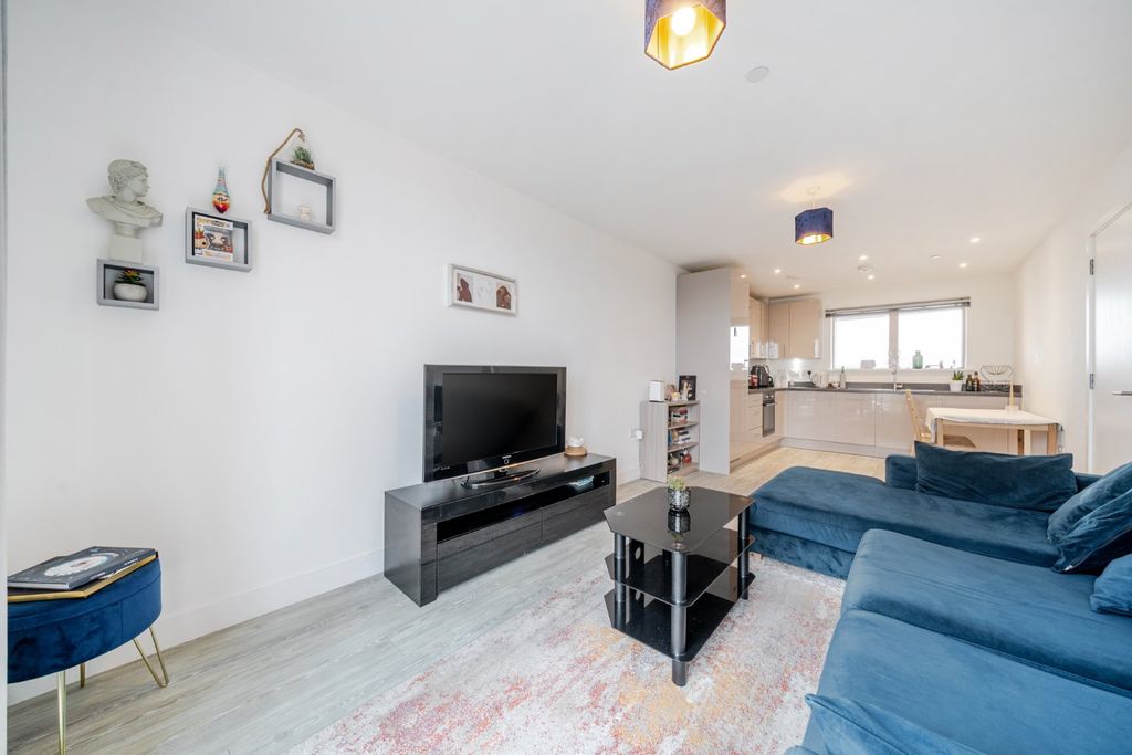 Property photo 2 of 21 Open Plan Living