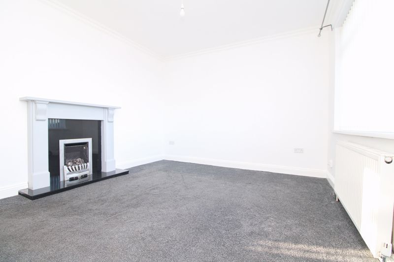 Property photo 2 of 12 Lounge