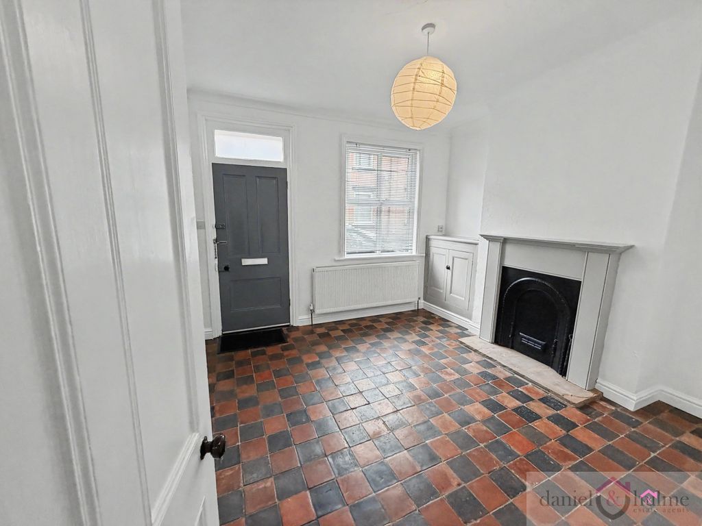 Property photo 3 of 20 Img_2082