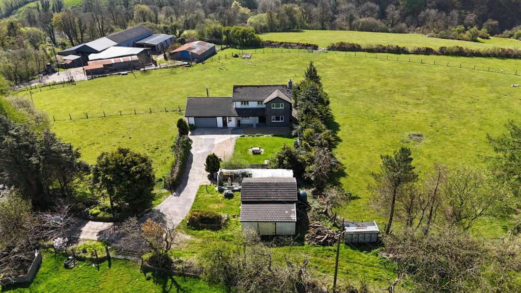 Property photo 1 of 24