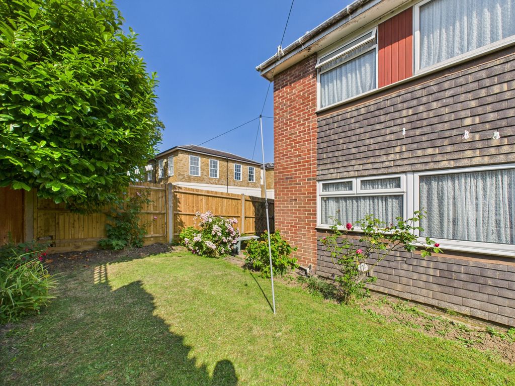 Property photo 3 of 17 Gallery