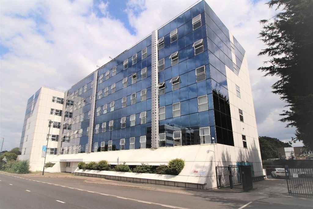 Property photo 1 of 8 Fch Front.Jpg