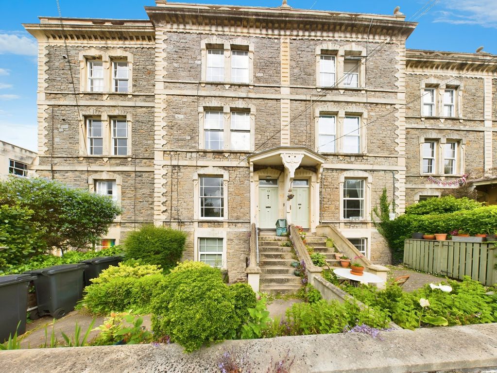 Property photo 1 of 11 Front
