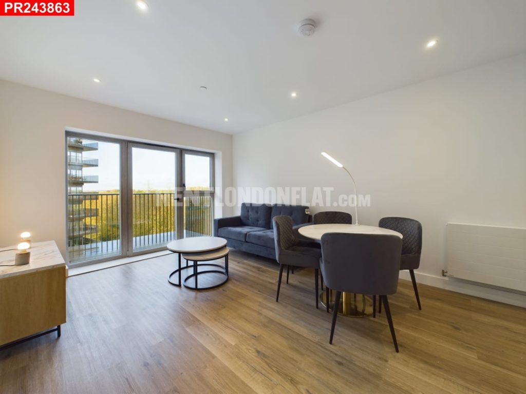 Property photo 3 of 11