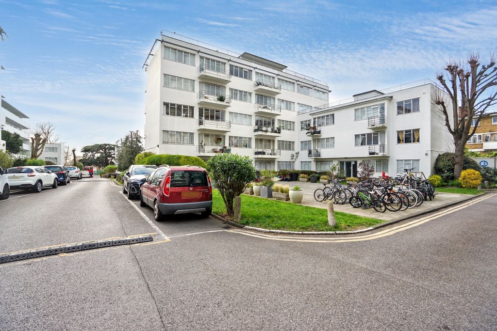 Property photo 2 of 14 79 Pullman Court, Streatham Hill, London, Sw2 4st