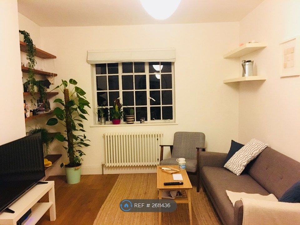 Property photo 1 of 8 Living Area