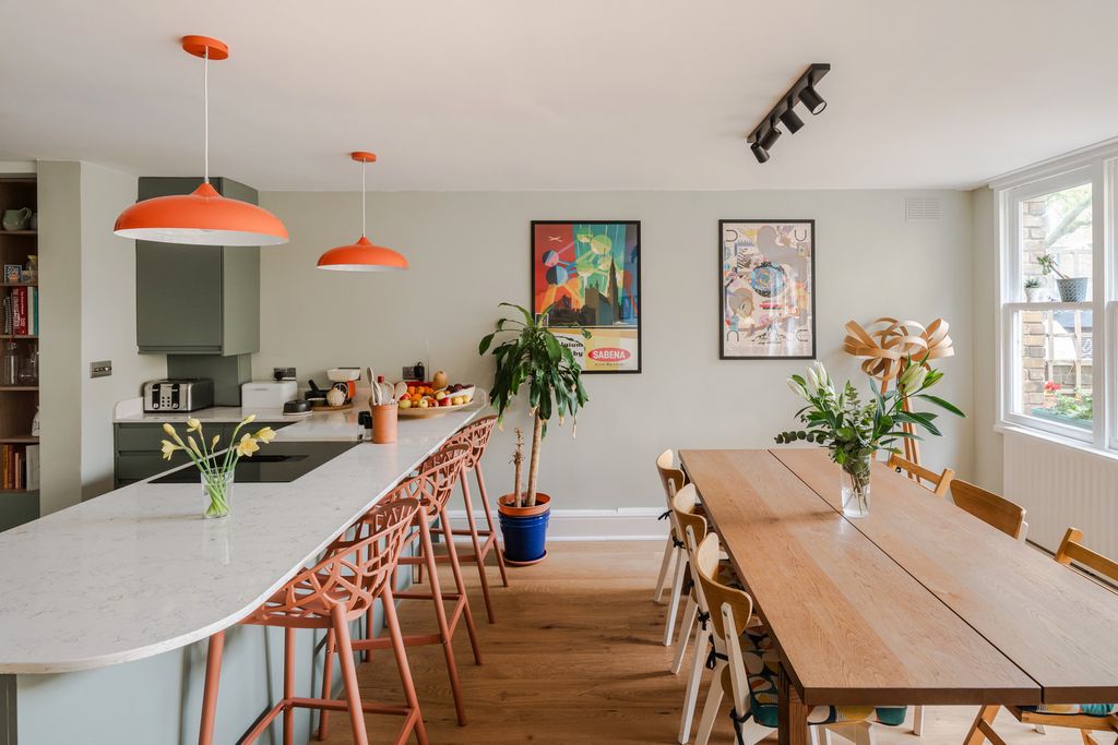 Property photo 1 of 31 339197 - 8 Ireton House-15.Jpeg