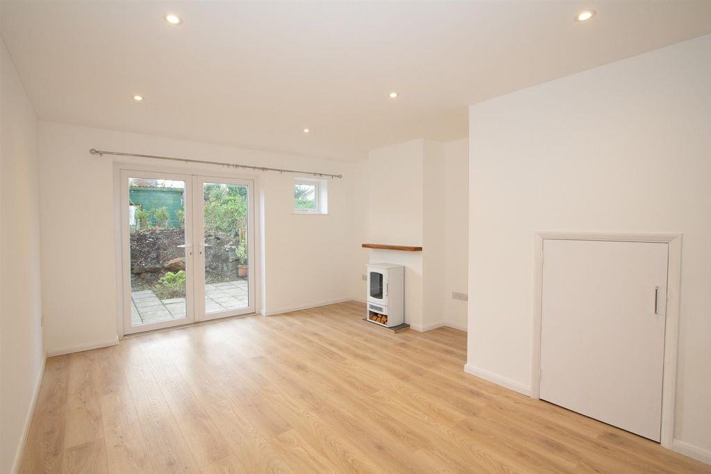 Property photo 2 of 12 2 - Lounge 1.Jpg