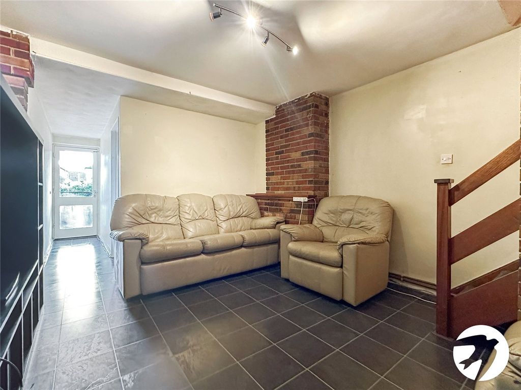 Property photo 3 of 9 Living Room