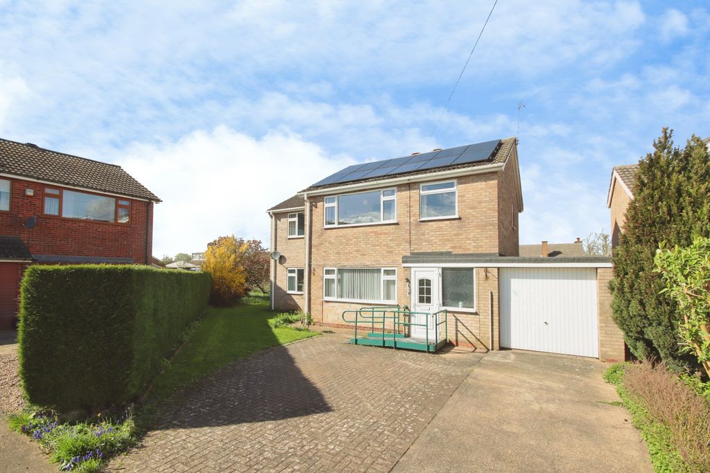 Property photo 1 of 16