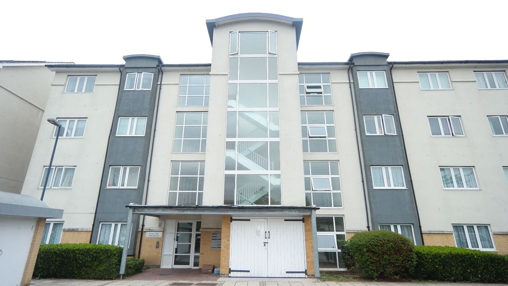 Property photo 2 of 11 Photo 1