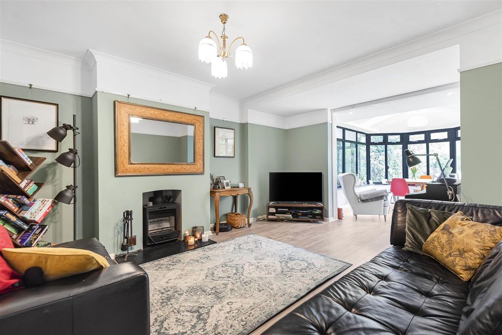 Property photo 2 of 15 31_15743.Jpg