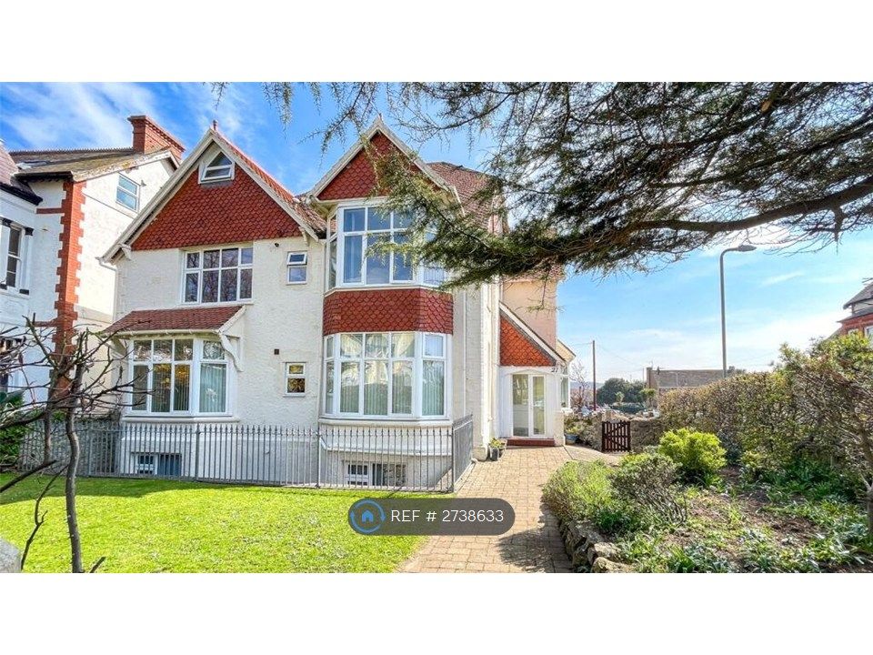 Property photo 1 of 10 Front View