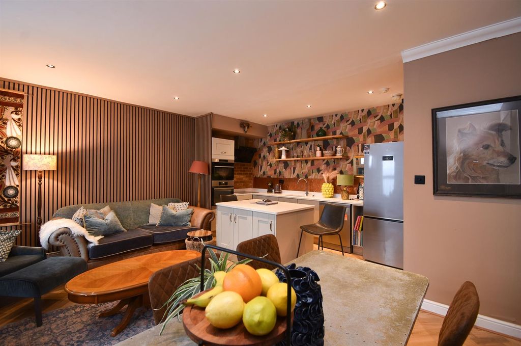 Property photo 1 of 19 Open Plan Living Space