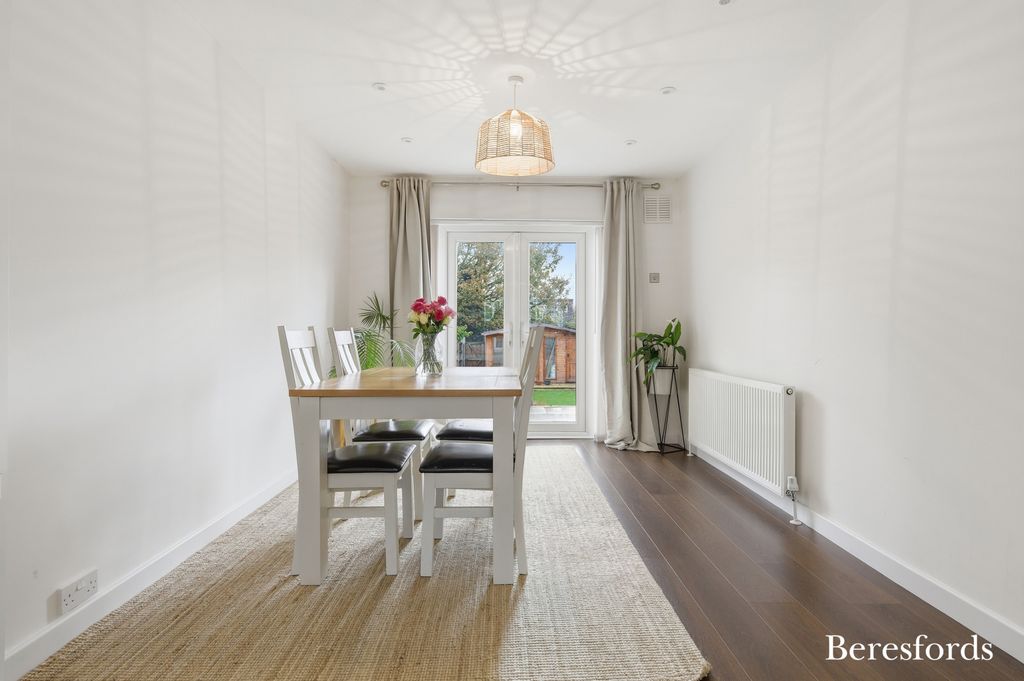 Property photo 3 of 22 Picture No. 08