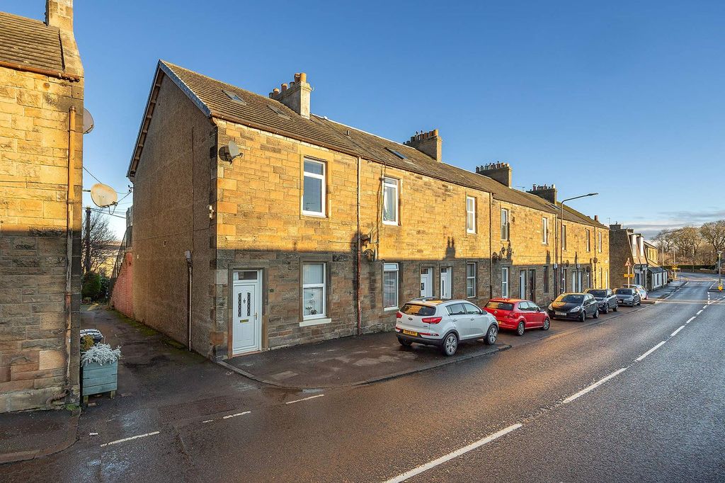 Property photo 1 of 16 Exterior