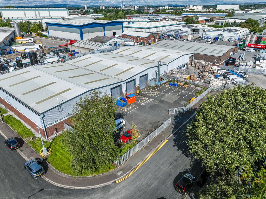 Property photo 3 of 6 Severnside-35