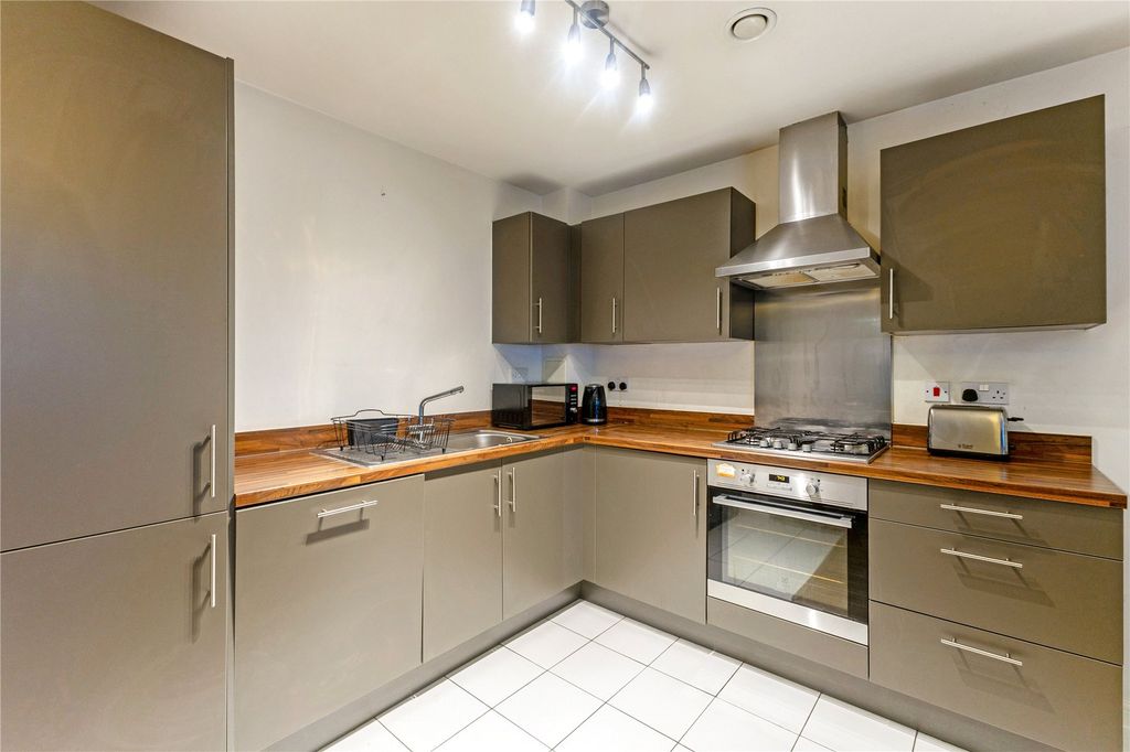 Property photo 3 of 11 Picture No. 04