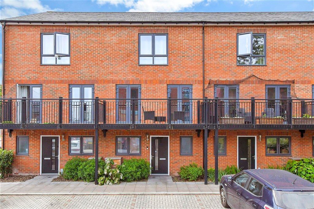 Property photo 3 of 4 Front Web New