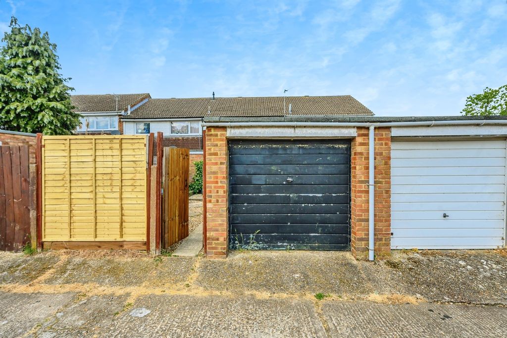 Property photo 2 of 19