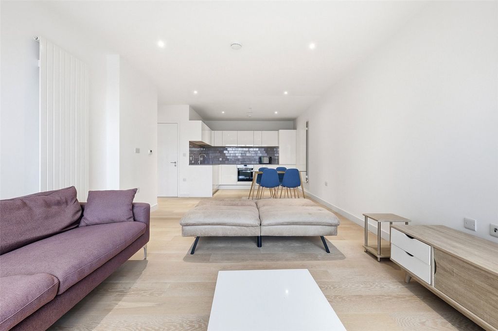 Property photo 2 of 17 Picture No. 10