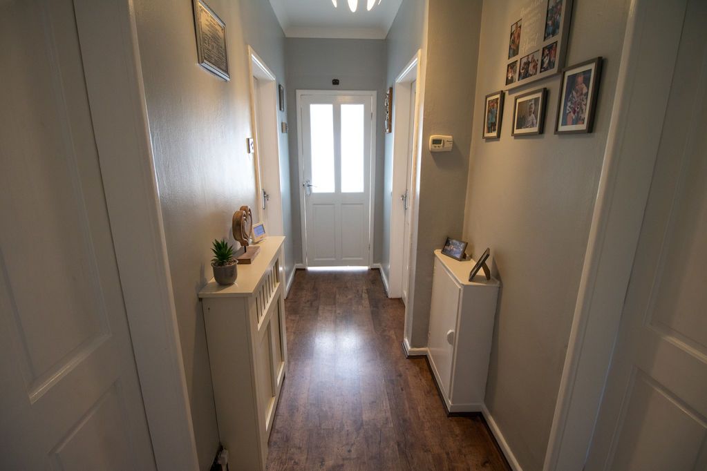 Property photo 2 of 16 Entrance Hallway