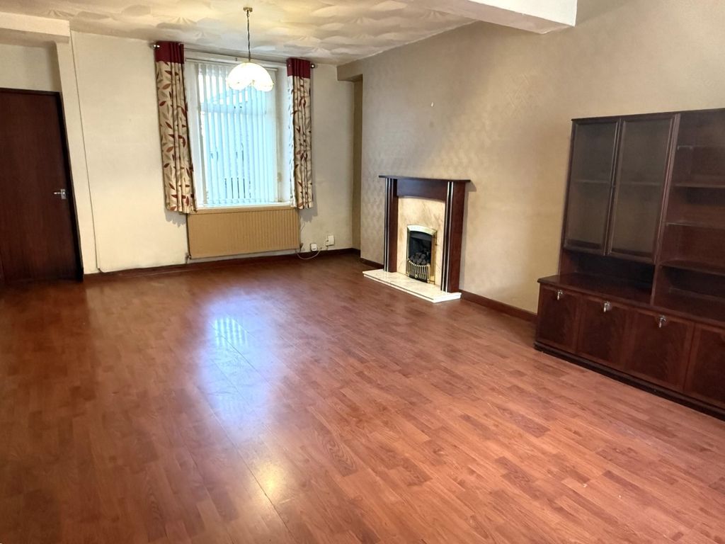 Property photo 2 of 12 Not Specified