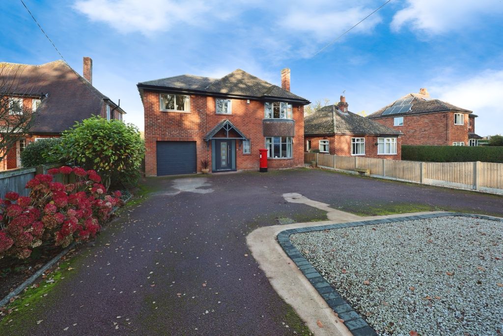 Property photo 1 of 32 4164450
