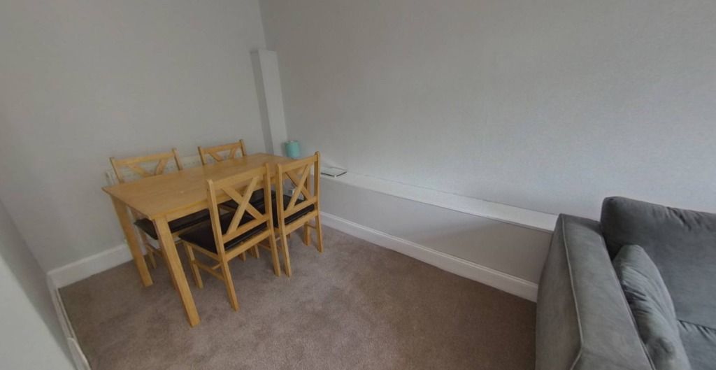 Property photo 3 of 10 Photo 3