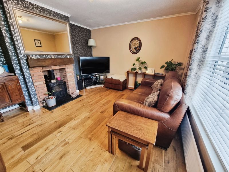 Property photo 2 of 11 Photo 8